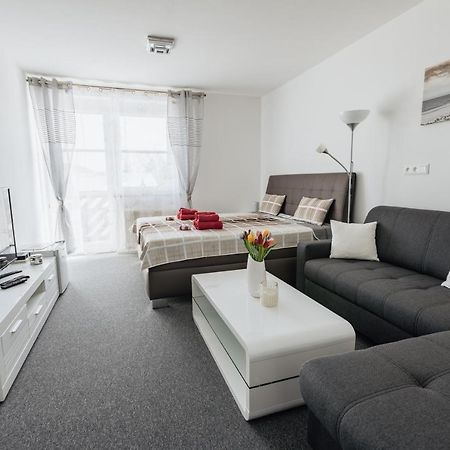 Apartman 15 Mymara Bešeňová Buitenkant foto
