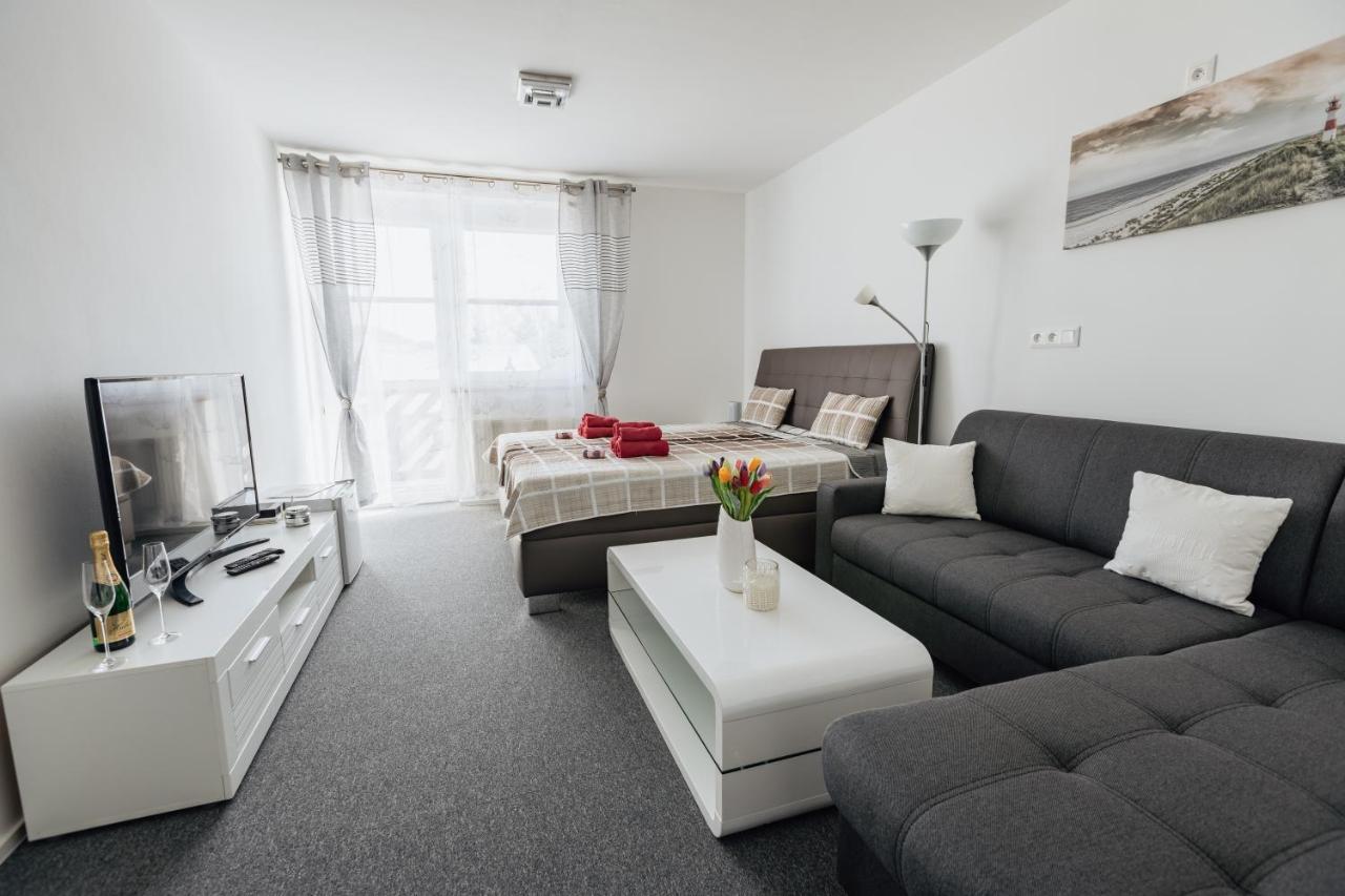 Apartman 15 Mymara Bešeňová Buitenkant foto