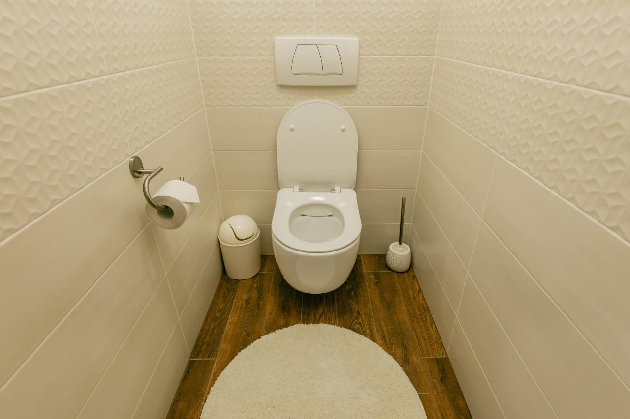 Apartman 15 Mymara Bešeňová Buitenkant foto